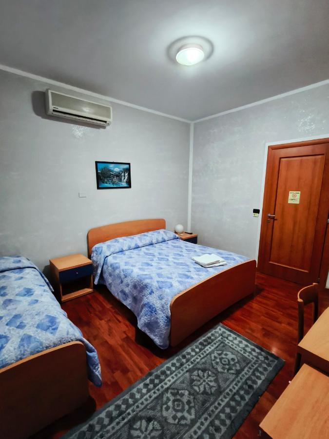 Affittacamere Dolce Sogno Cherasco Exteriör bild