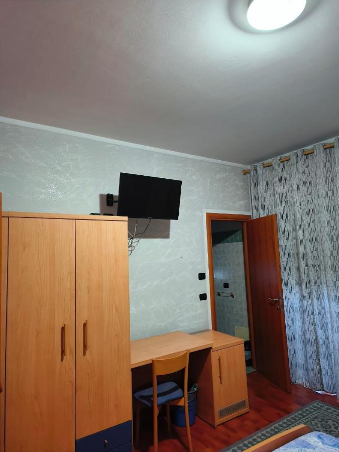 Affittacamere Dolce Sogno Cherasco Exteriör bild