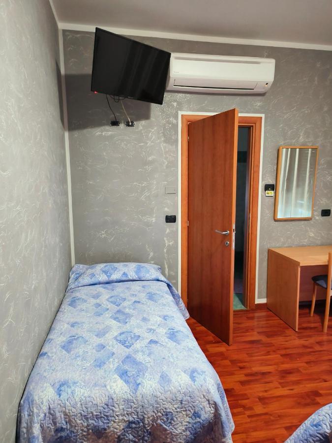Affittacamere Dolce Sogno Cherasco Exteriör bild