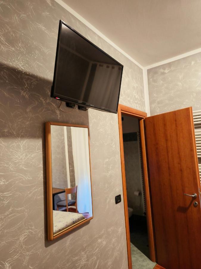 Affittacamere Dolce Sogno Cherasco Exteriör bild